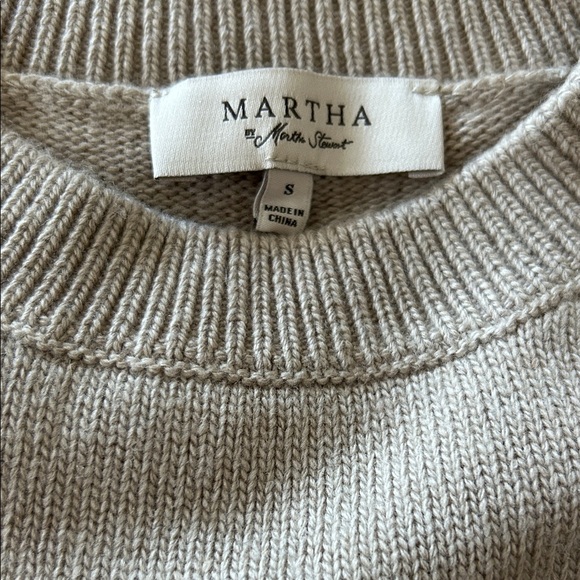 2-TOP BUNDLE Martha Stewart Cotton 3/4 Sleeve Top and Puff-Sleeve Sweater - Picture 2 of 7